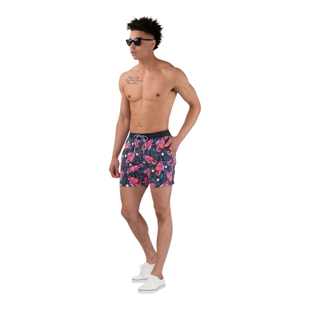 ♥️Party Pants♥️
Karma
Chameleon
Swim Shorts Men’s size Large
